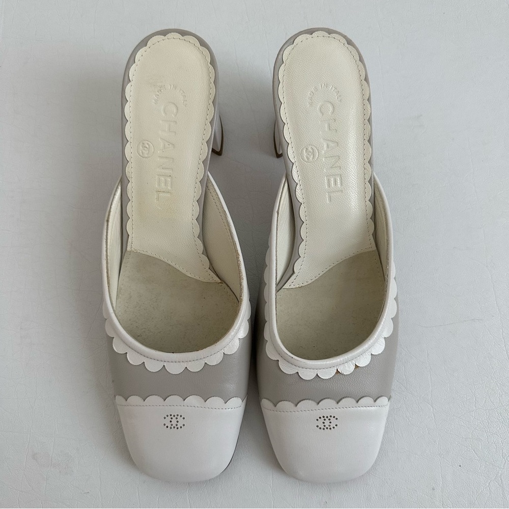 CHANEL Women's Cream and Gray Mules - Picture 10 of 16